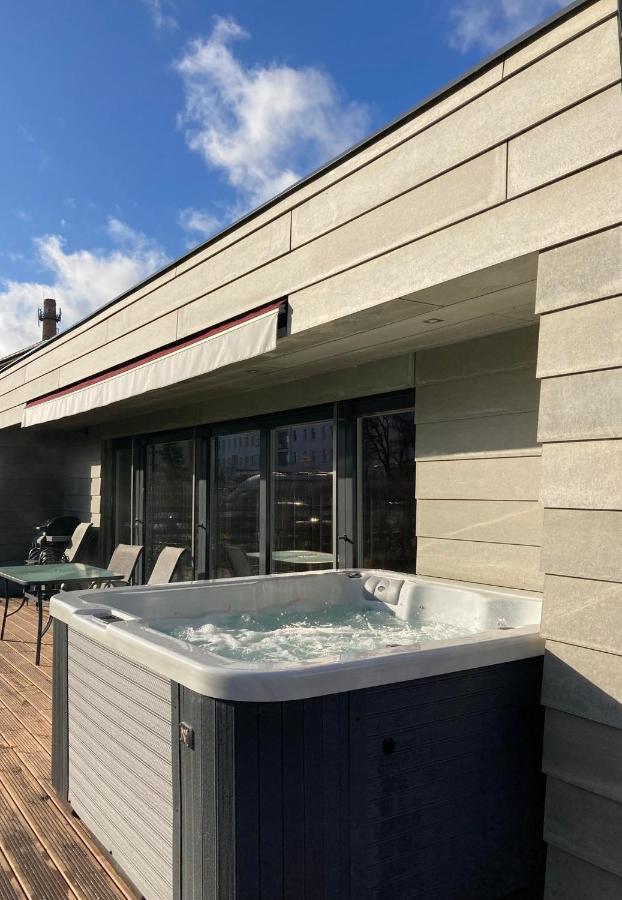 Ravila Puhkemaja Kuressaare Exterior foto